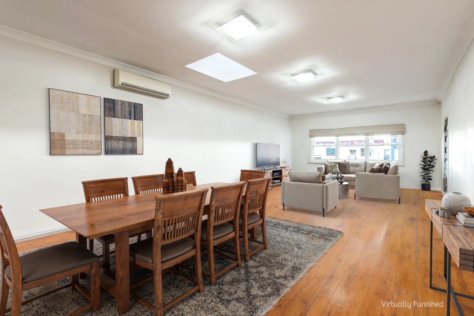 Charming Family Home in Central Mortdale Setting – pohled 2