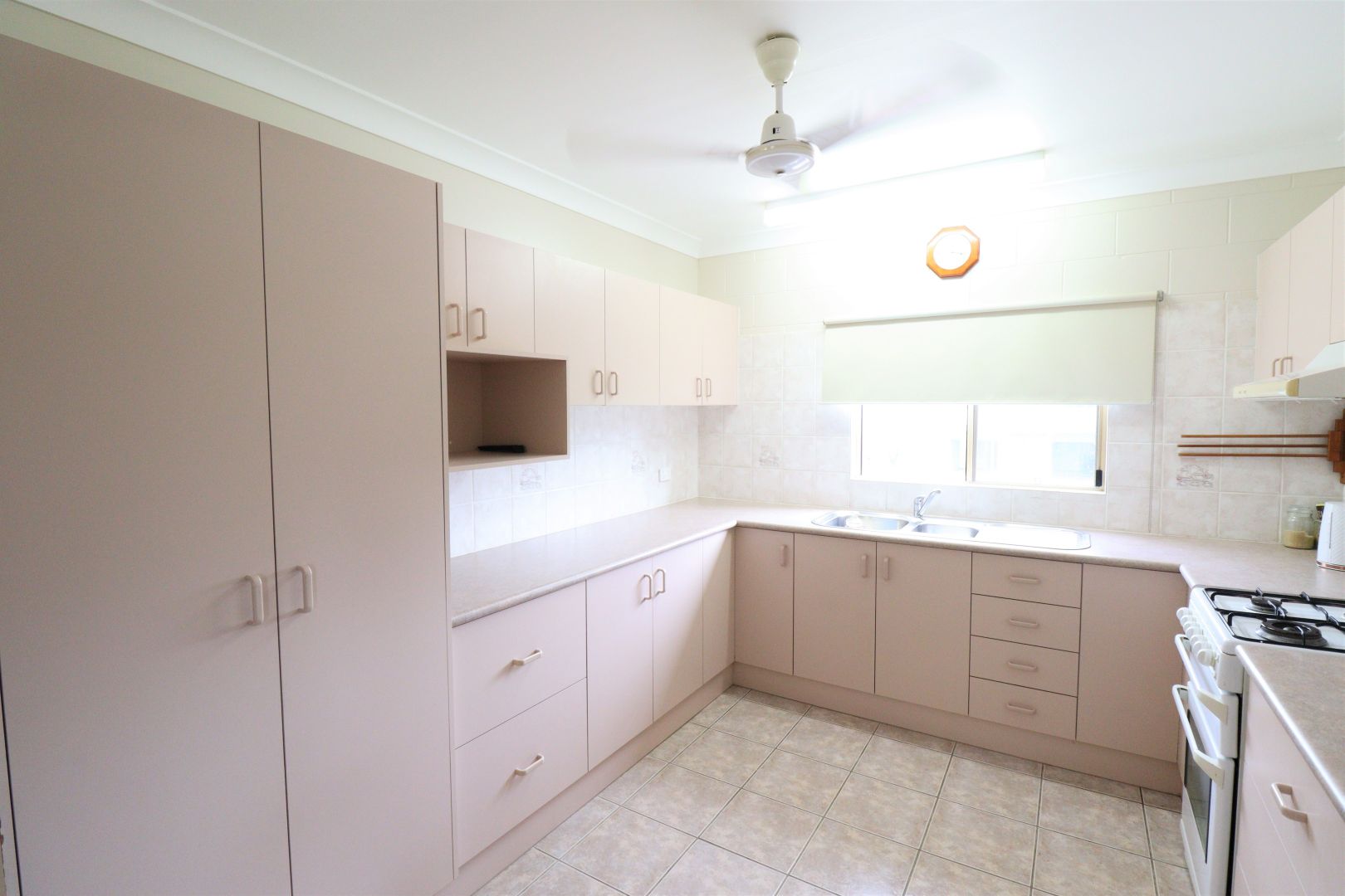 11 Glanville Court, Groper Creek QLD 4806, Image 2