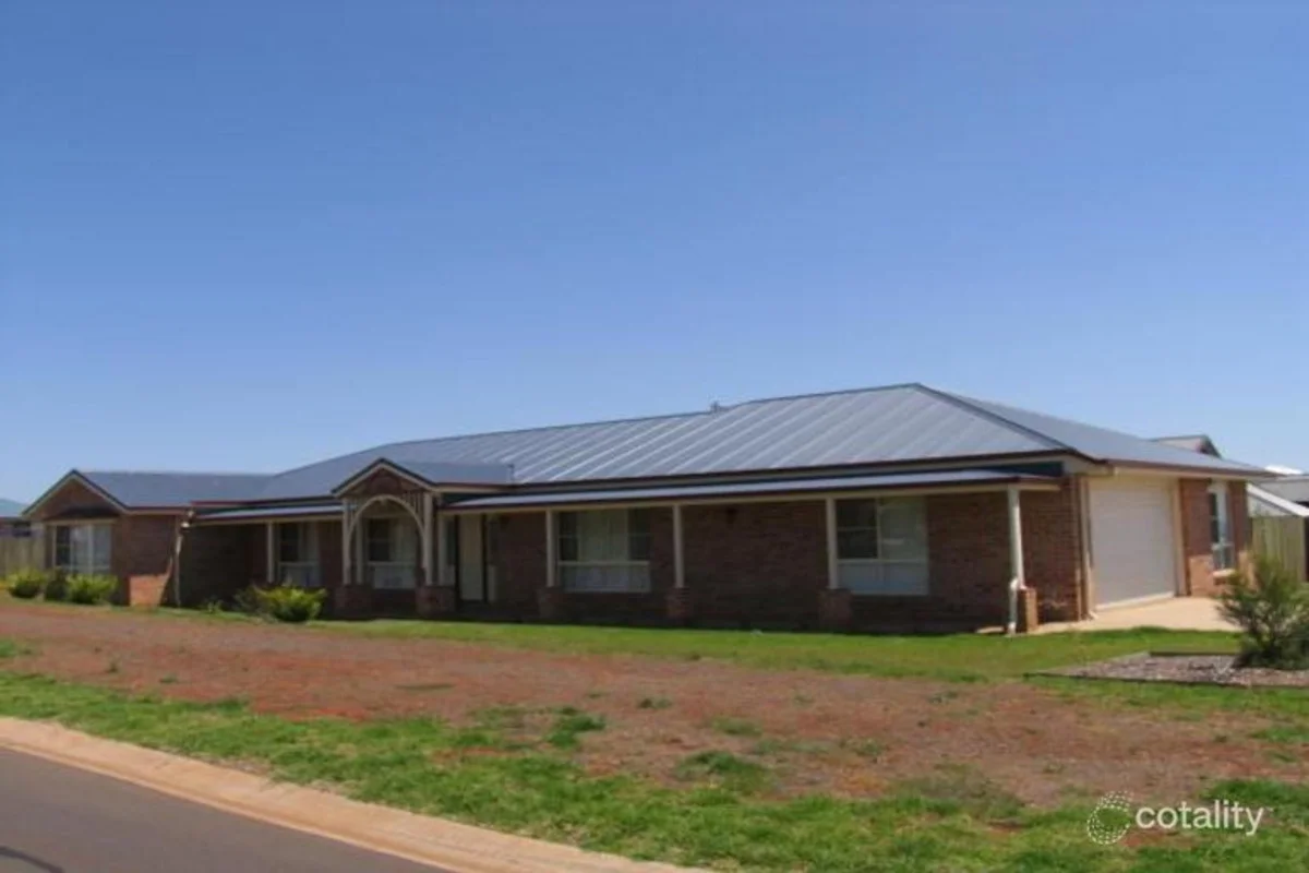 Additional image 2 of 1 Dunbar Court, Highfields QLD 4352