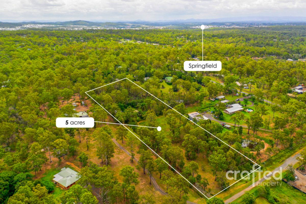 3 bedrooms House in 16 Coolac Court GREENBANK QLD, 4124