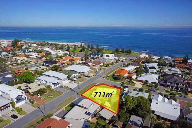 45 Floyd Street, Trigg WA 6029, Image 0