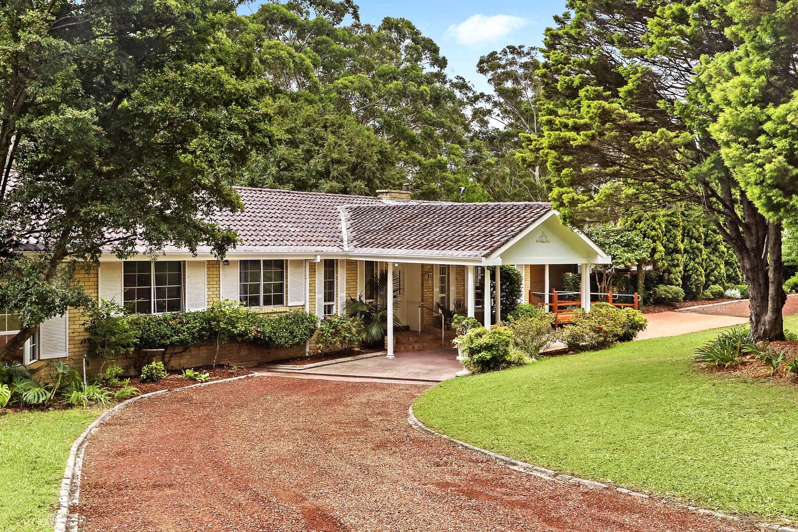 21 Serpentine Road, Erina Heights Property History & Address Research