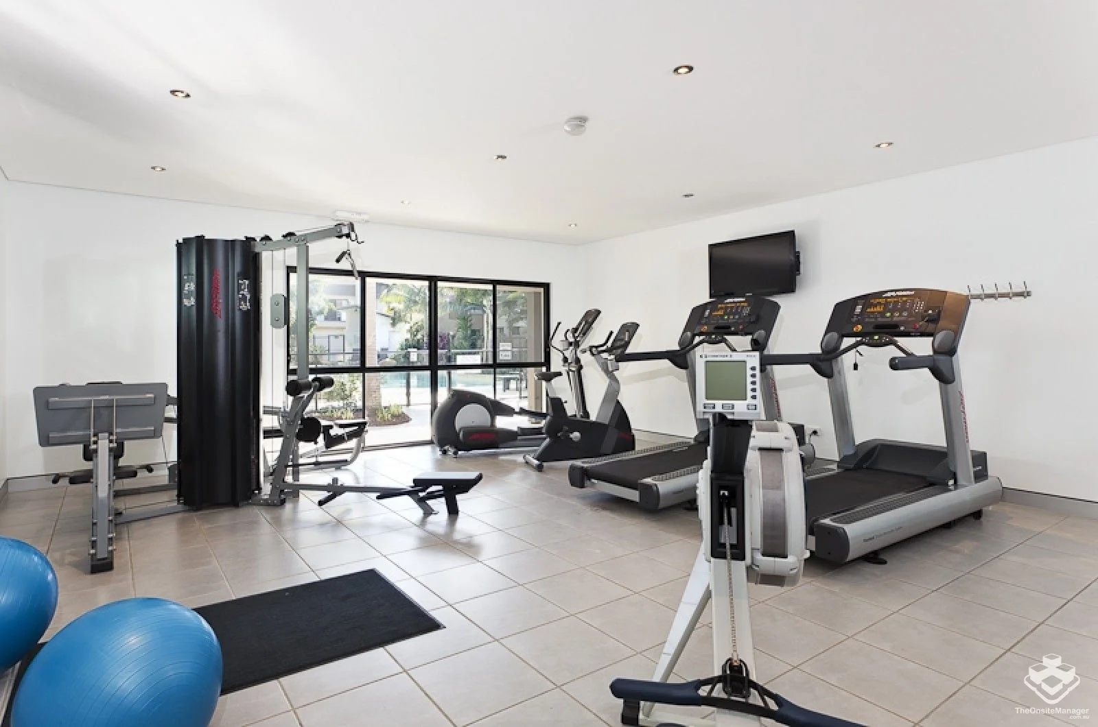 Additional image 11 of ID:21172075/16 Surbiton Court, Carindale QLD 4152