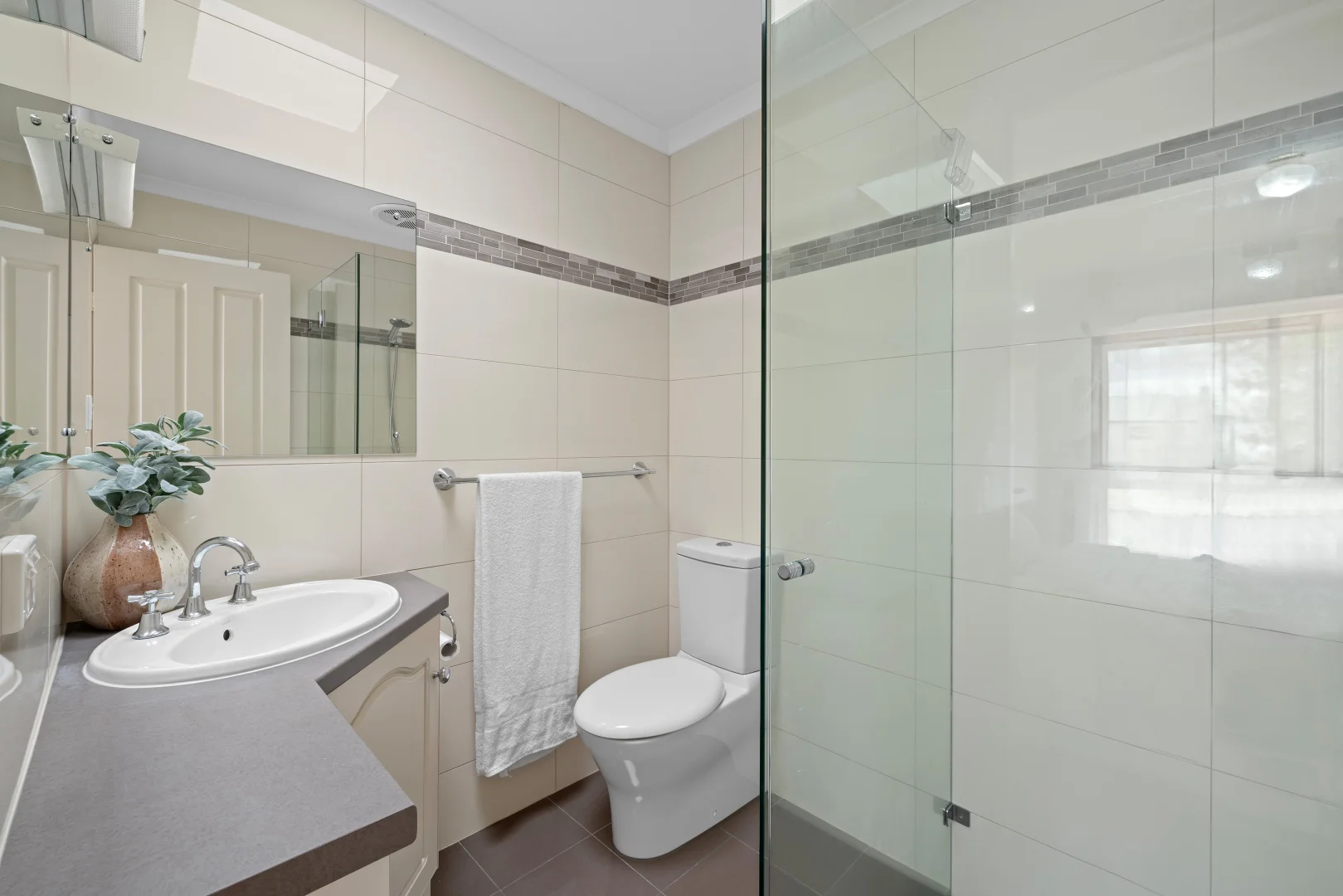 Additional image 12 of 30 Featherstone Circuit, Greenwith SA 5125