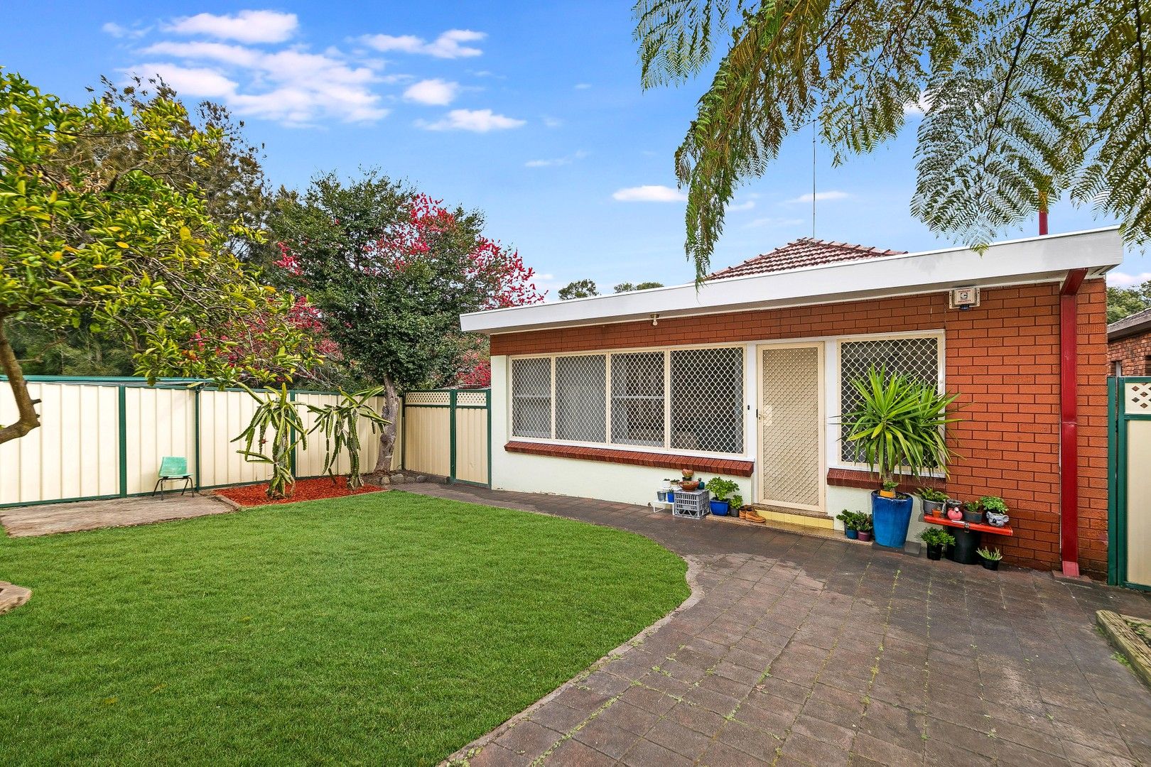 3 bedrooms House in 93 Webb Street RIVERWOOD NSW, 2210