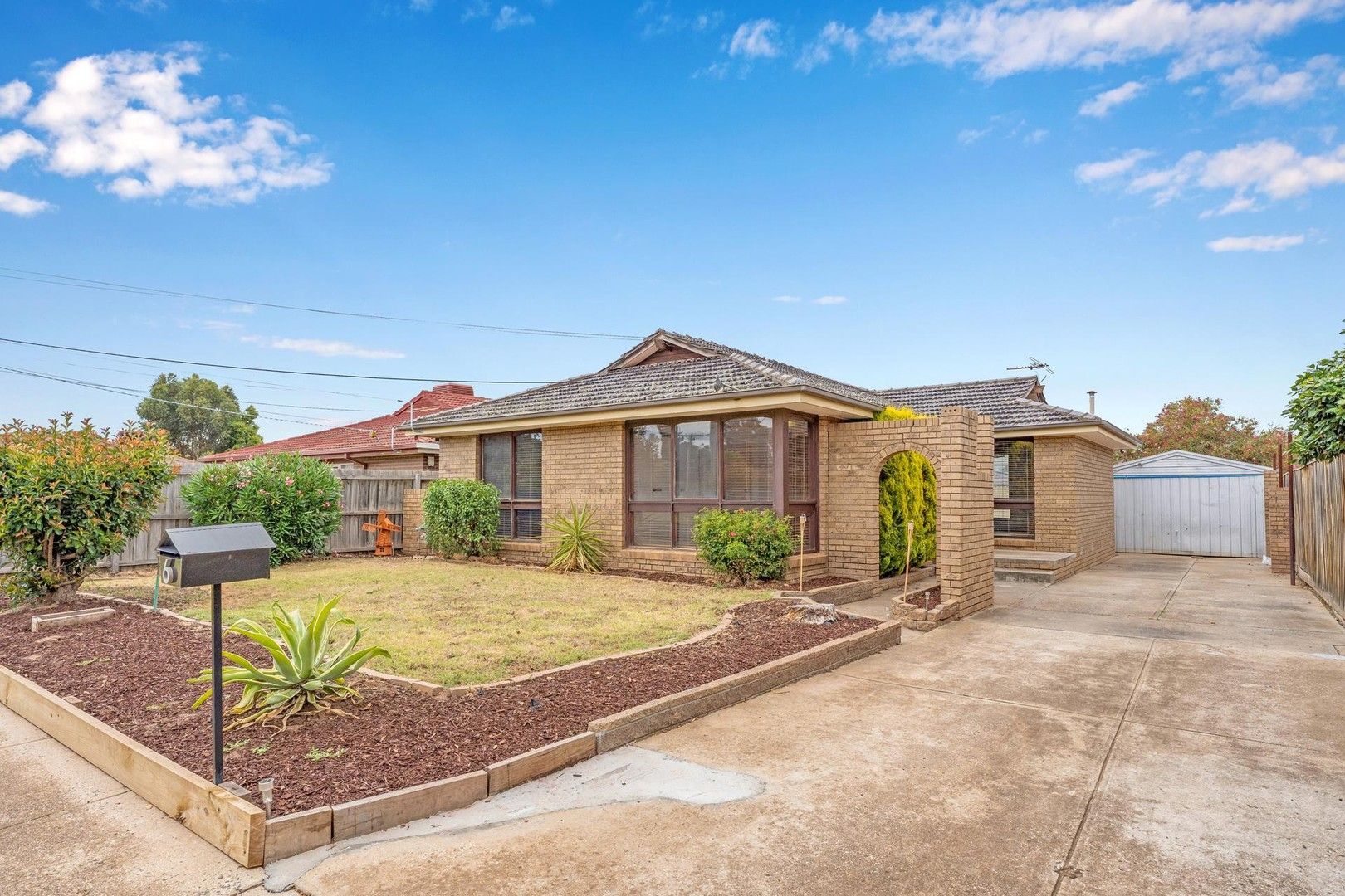 3 bedrooms House in 6 Clowes Street MELTON SOUTH VIC, 3338