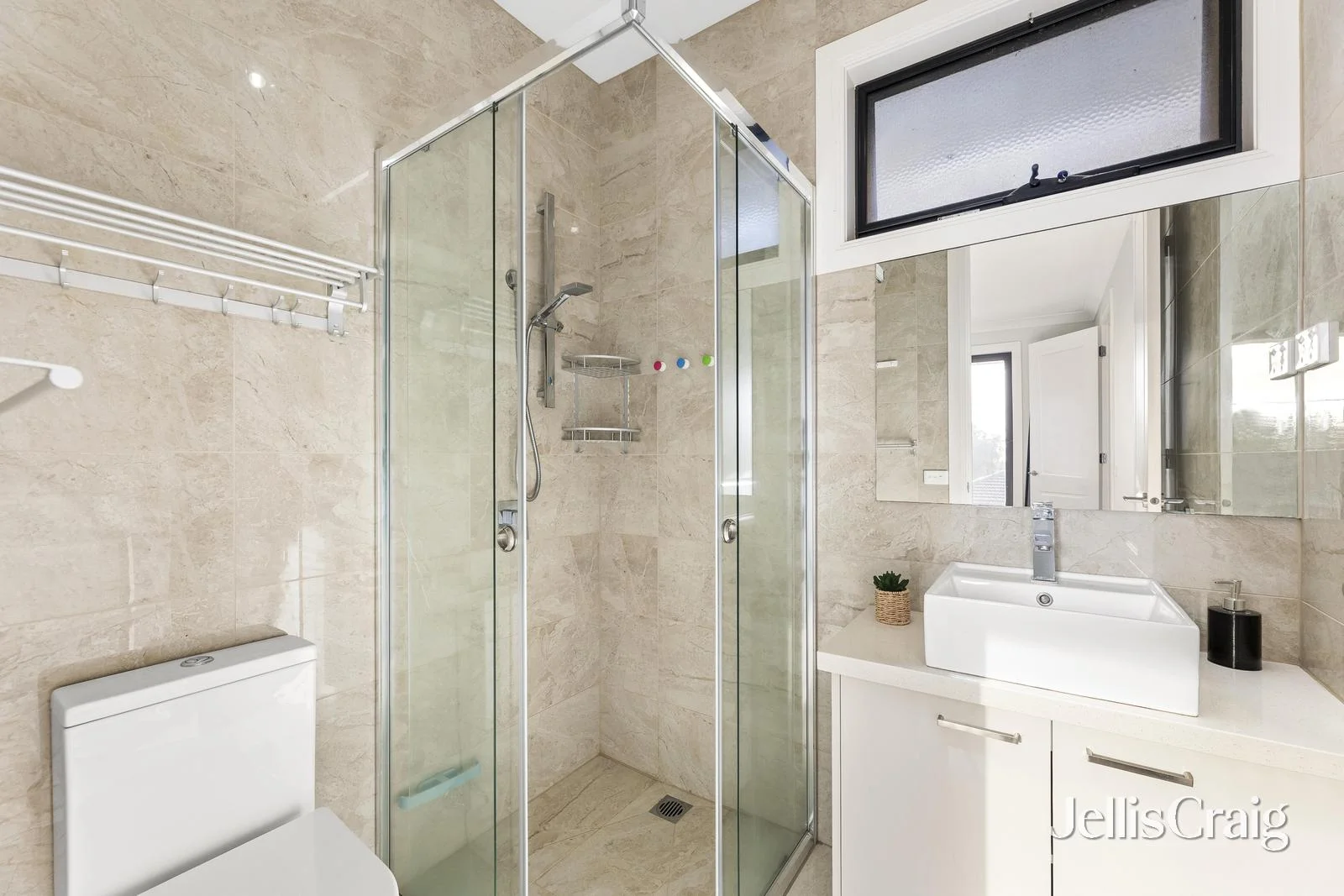 Additional image 5 of 5B Jacqueline Road, Mount Waverley VIC 3149