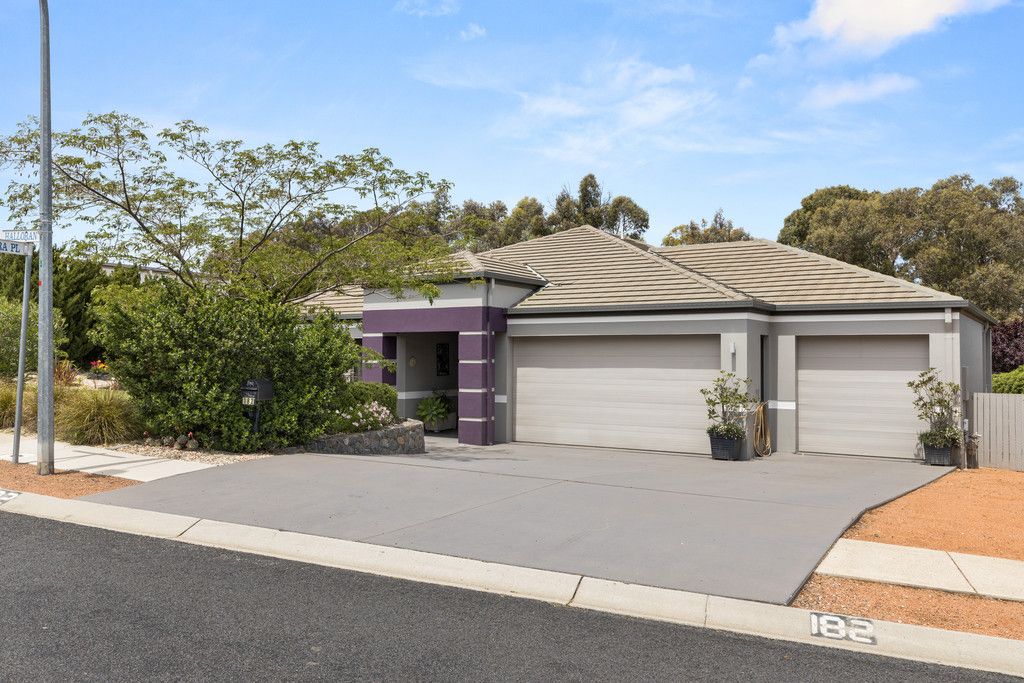 182 Halloran Drive, Jerrabomberra NSW 2619, Image 2