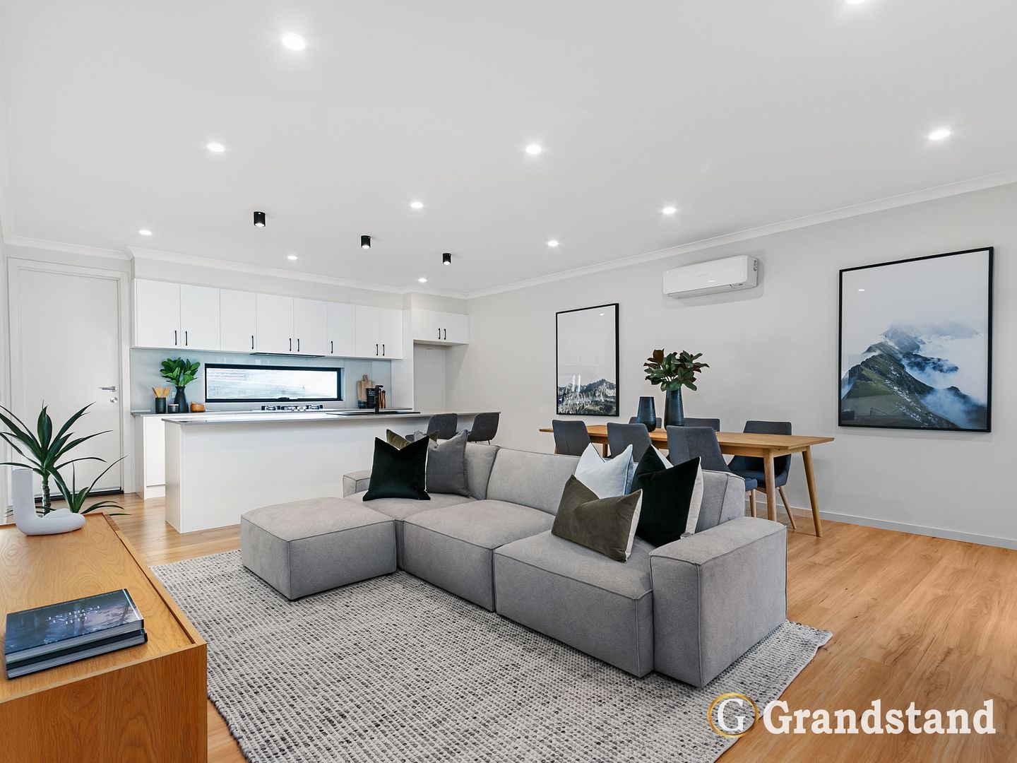 15 Grandview Road, Chadstone VIC 3148, Image 1