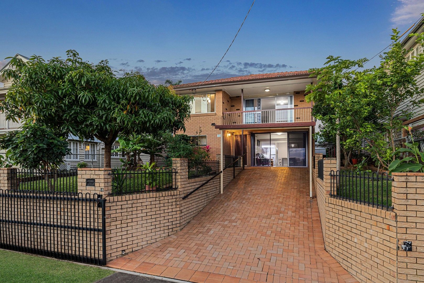 18 Rosecliffe Street, Highgate Hill QLD 4101, Image 0