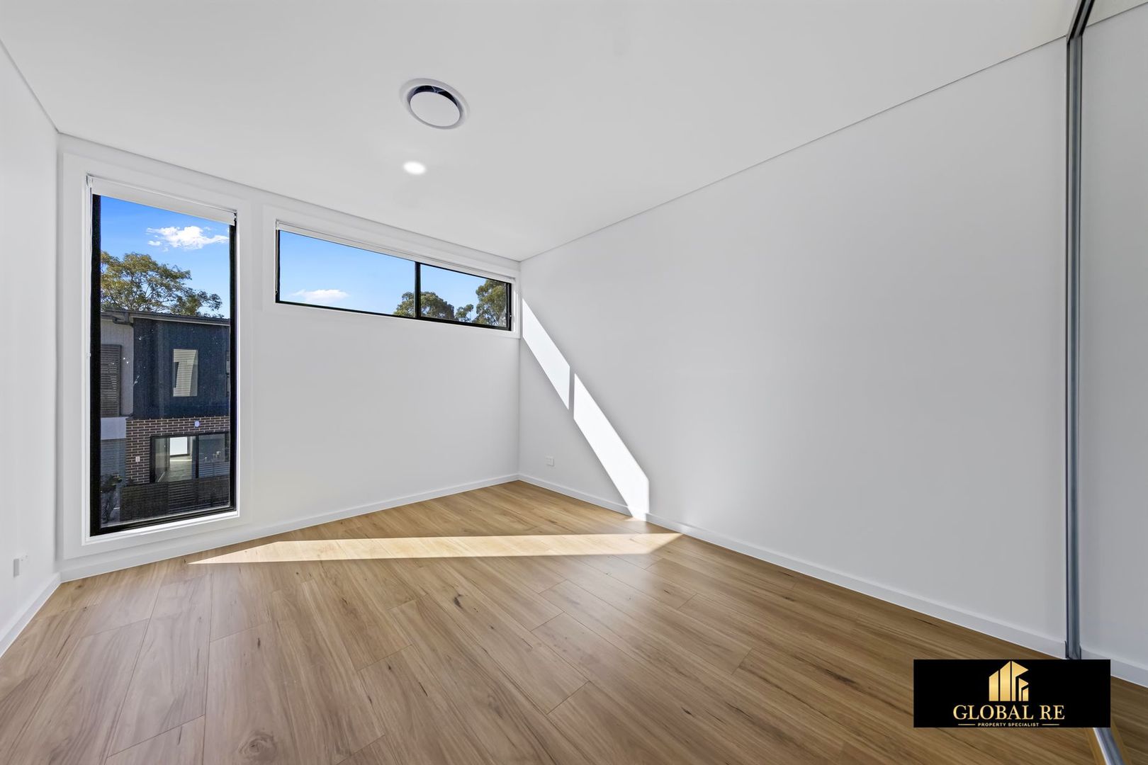 31/5A-7 Glenfield Road Glenfield, Glenfield NSW 2167, Image 2