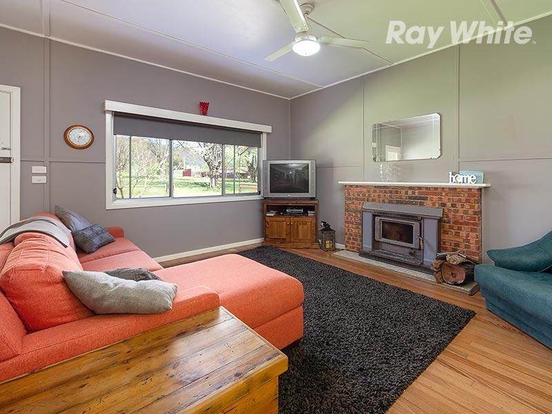 3793 Omeo Highway, ESKDALE VIC 3701, Image 2