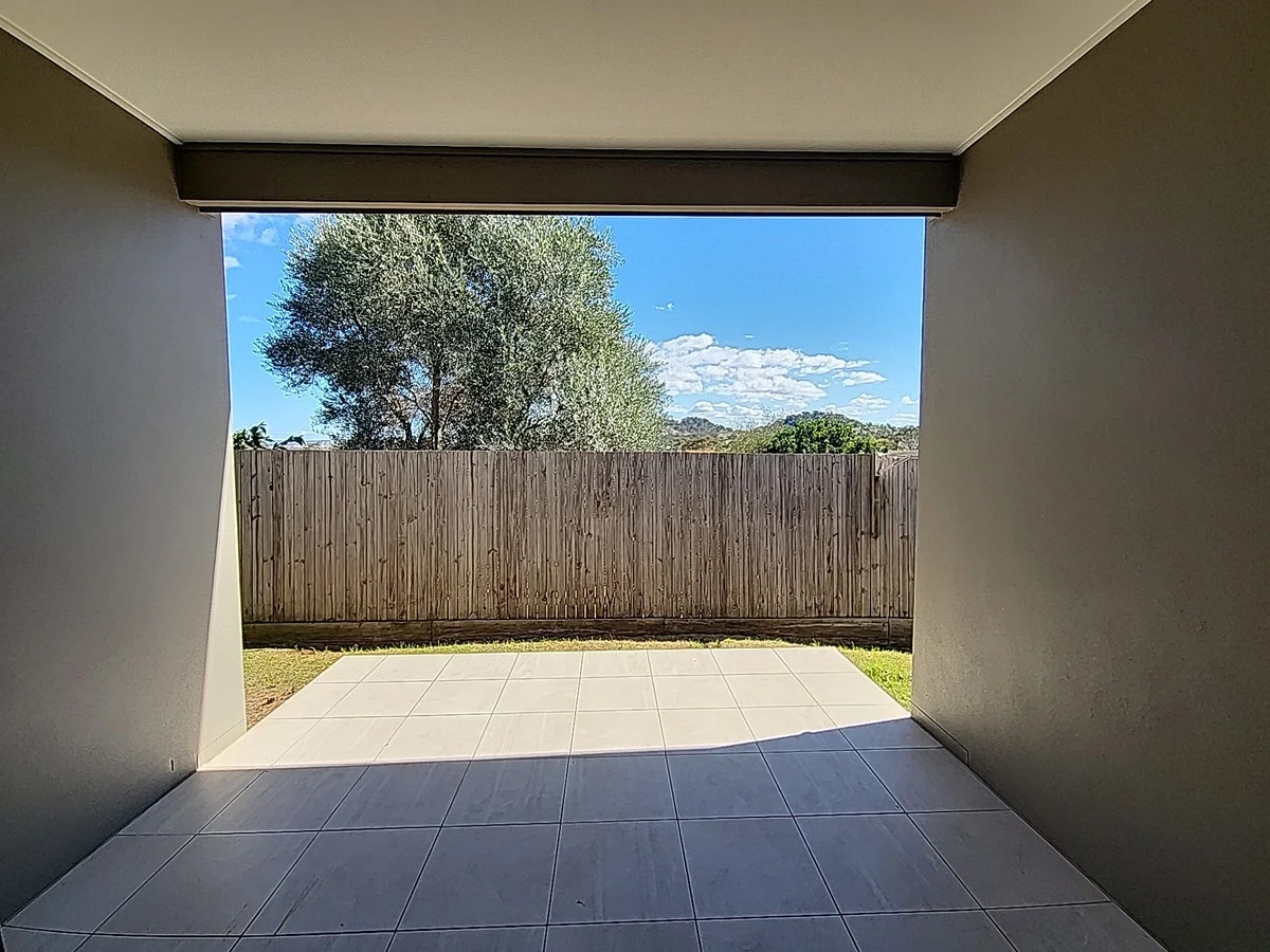 Additional image 12 of 2/11 Bulloo Street, Glenvale QLD 4350