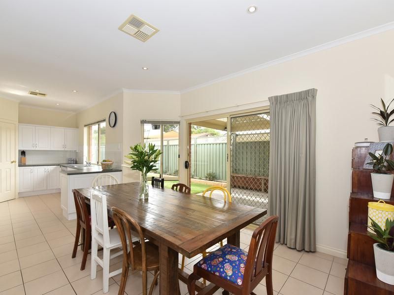 11 Plymouth Avenue, Sturt SA 5047, Image 2