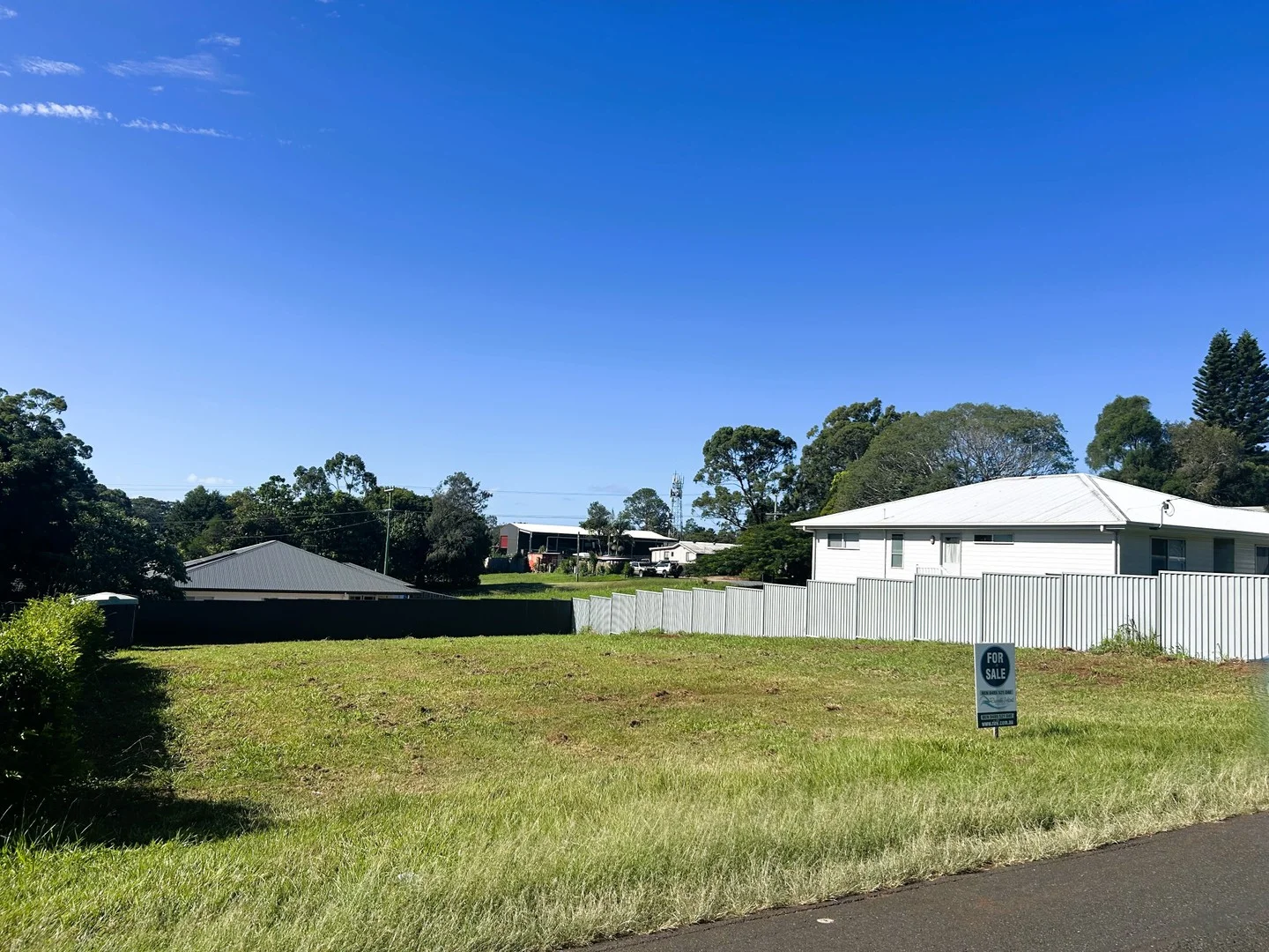 17 Laurel Street, Russell Island QLD 4184