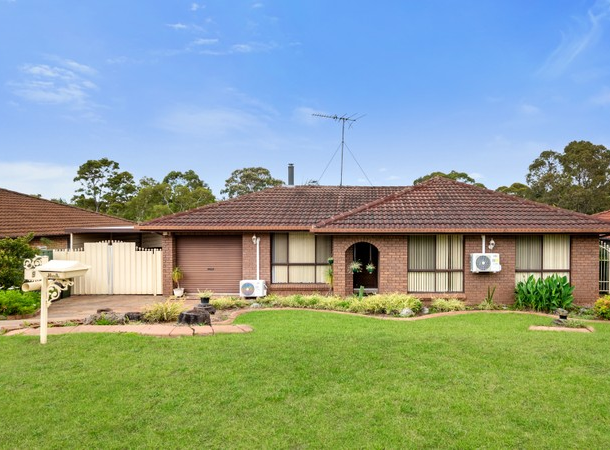 9 Brownlow Place, Ambarvale NSW 2560