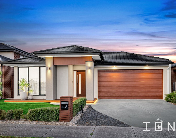 6 Marshflower Crescent, Clyde North VIC 3978