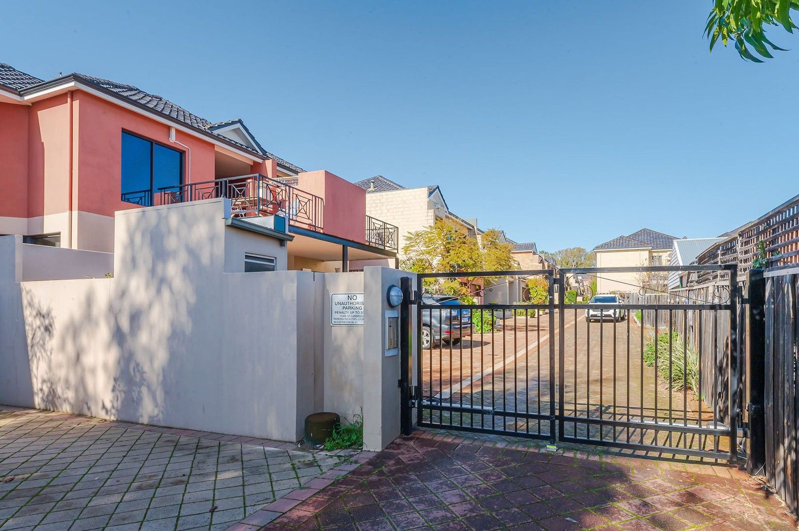 3 bedrooms Townhouse in 24/212 Railway Parade WEST LEEDERVILLE WA, 6007