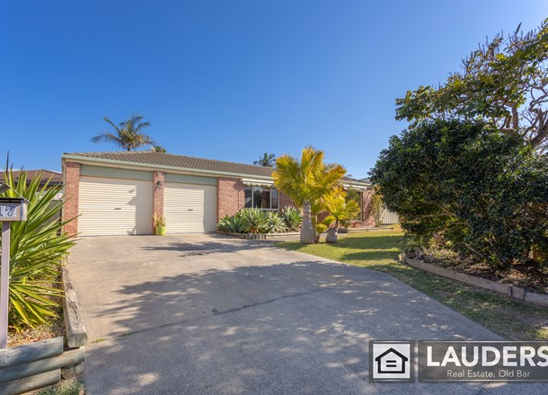 17 Carrabeen Drive, Old Bar NSW 2430