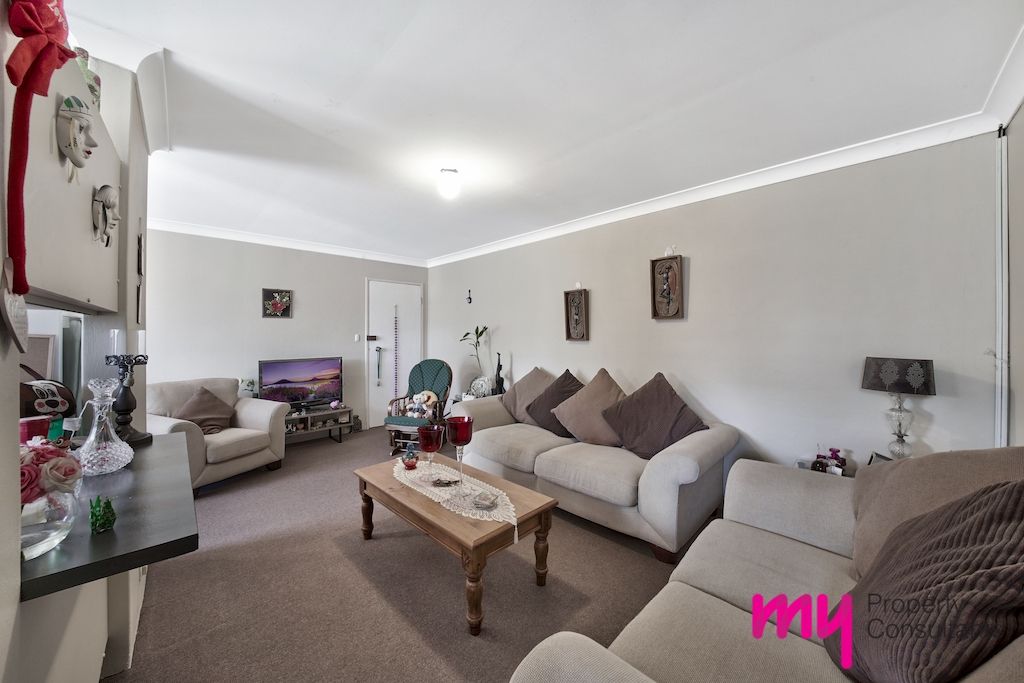 18/3 Lavinia Place, Ambarvale NSW 2560, Image 1