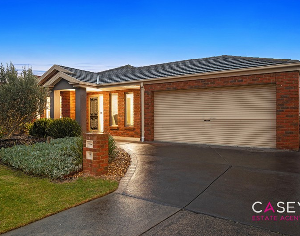 3 St Mellion Court, Cranbourne VIC 3977