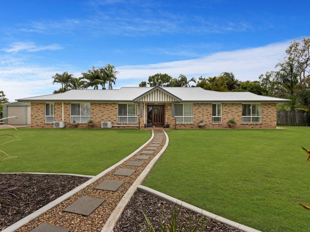 Picture of 15 Rosewood Avenue, WONDUNNA QLD 4655