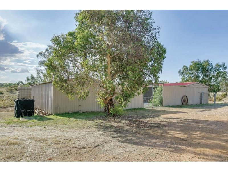 134 Wilsons Lane, CLYDESDALE VIC 3461, Image 2