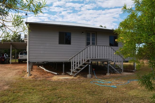 Picture of 5 Acacia Street, BLACKALL QLD 4472