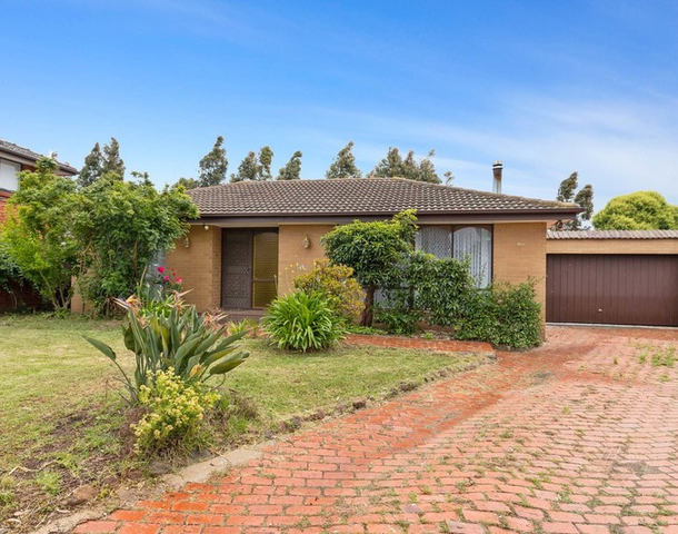 17 Koroit Place, Taylors Lakes VIC 3038