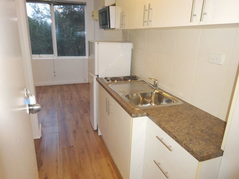 1 bedrooms Studio in 5/31 Smith Street ST KILDA VIC, 3182