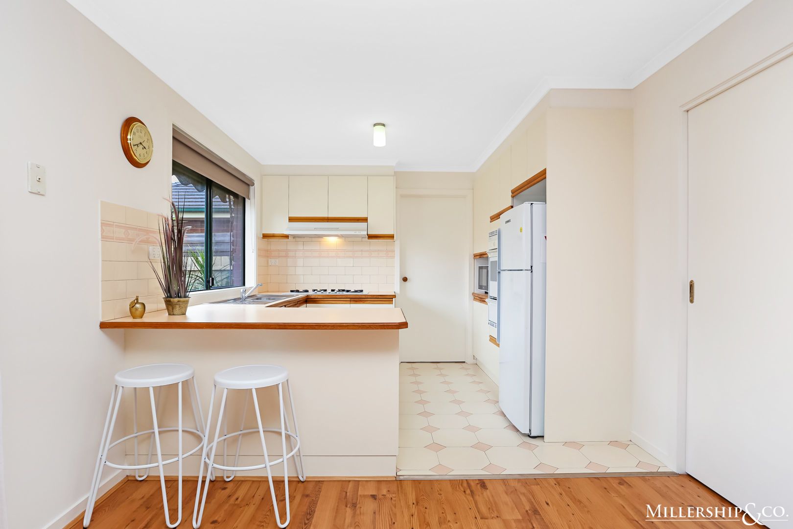 26 Allwyn Crescent, Mill Park VIC 3082, Image 2