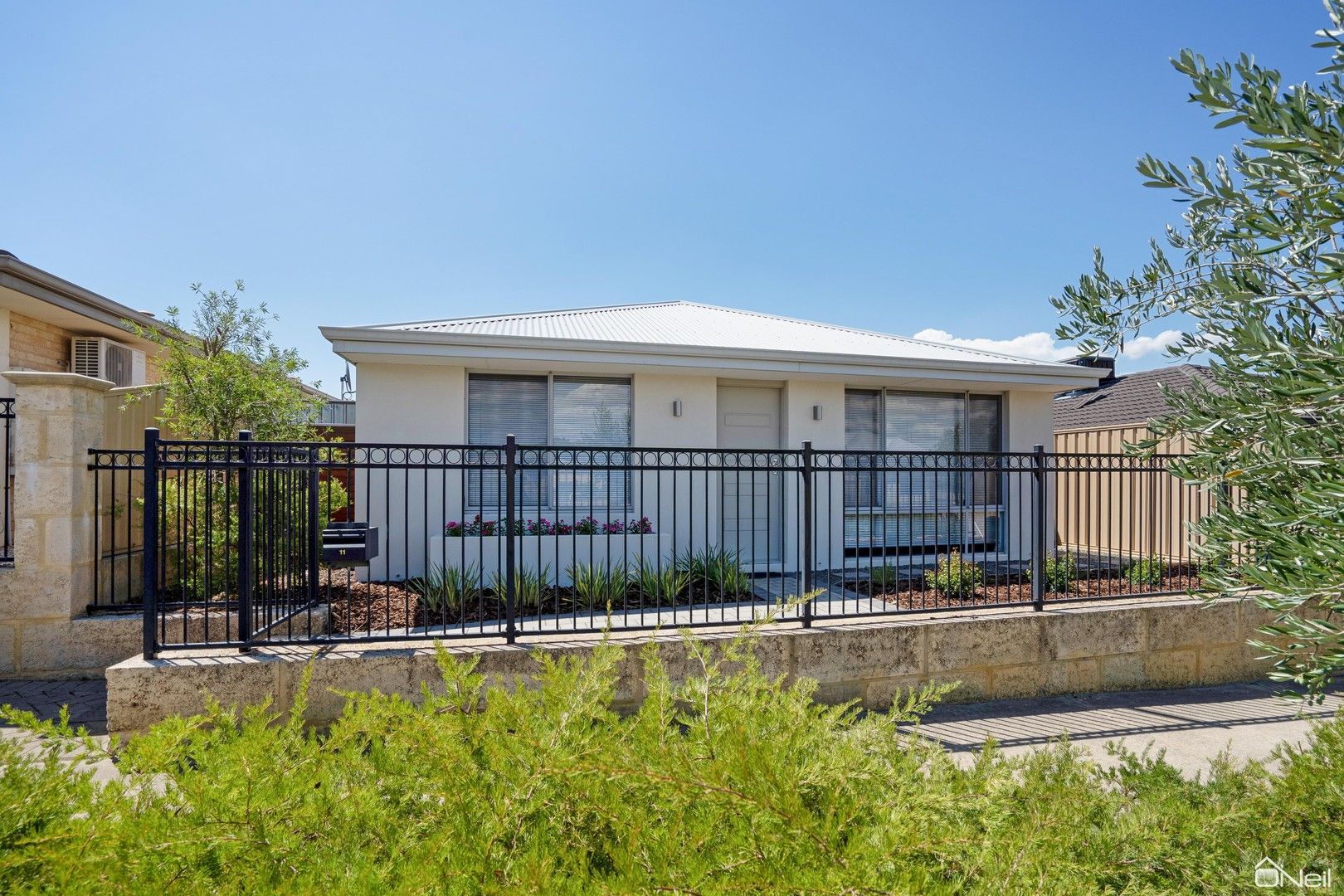 3 bedrooms House in 11 Ludlow Way BERTRAM WA, 6167