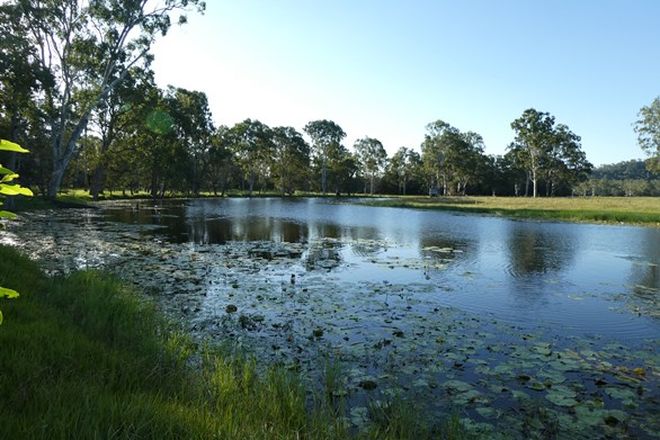 Picture of LAKESIDE QLD 4621