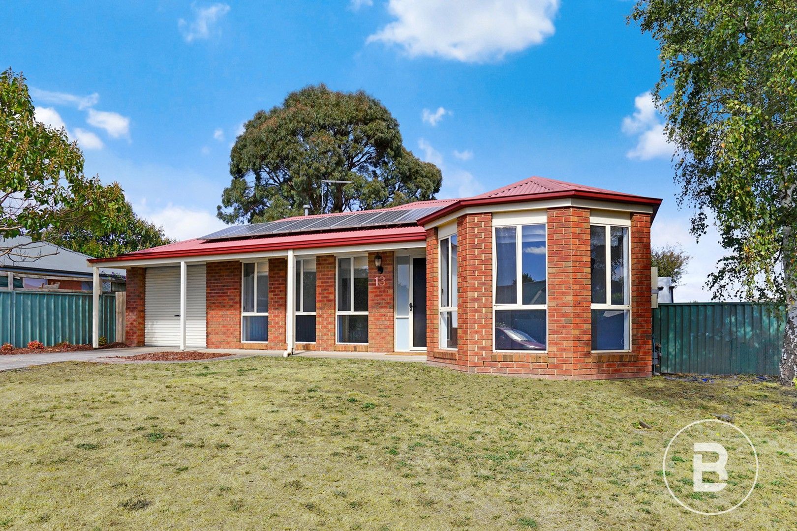 3 bedrooms House in 13 Castle Court BALLARAT EAST VIC, 3350