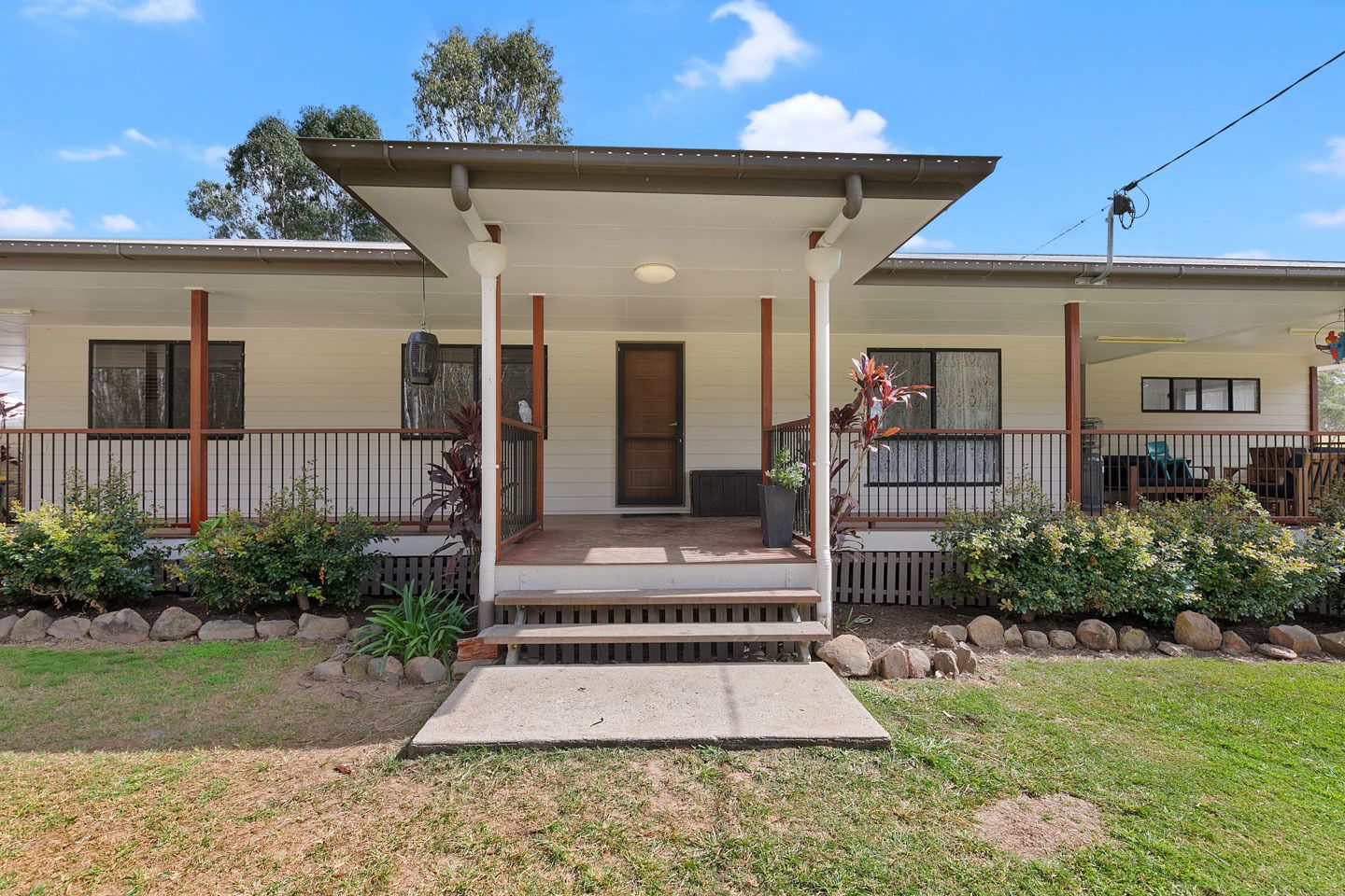 186 Old Gympie Rd, Owanyilla QLD 4650 Domain