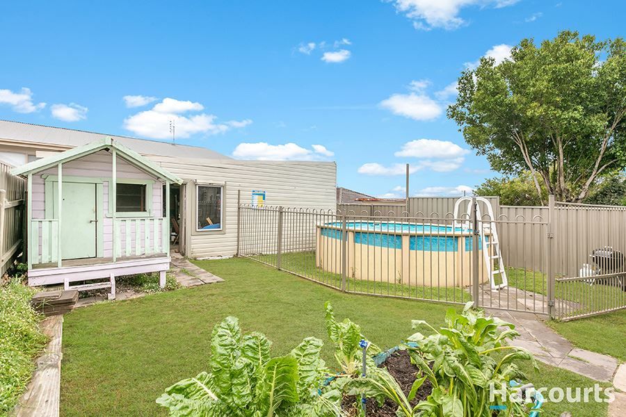 24 Crescent Road, Waratah NSW 2298, Image 2