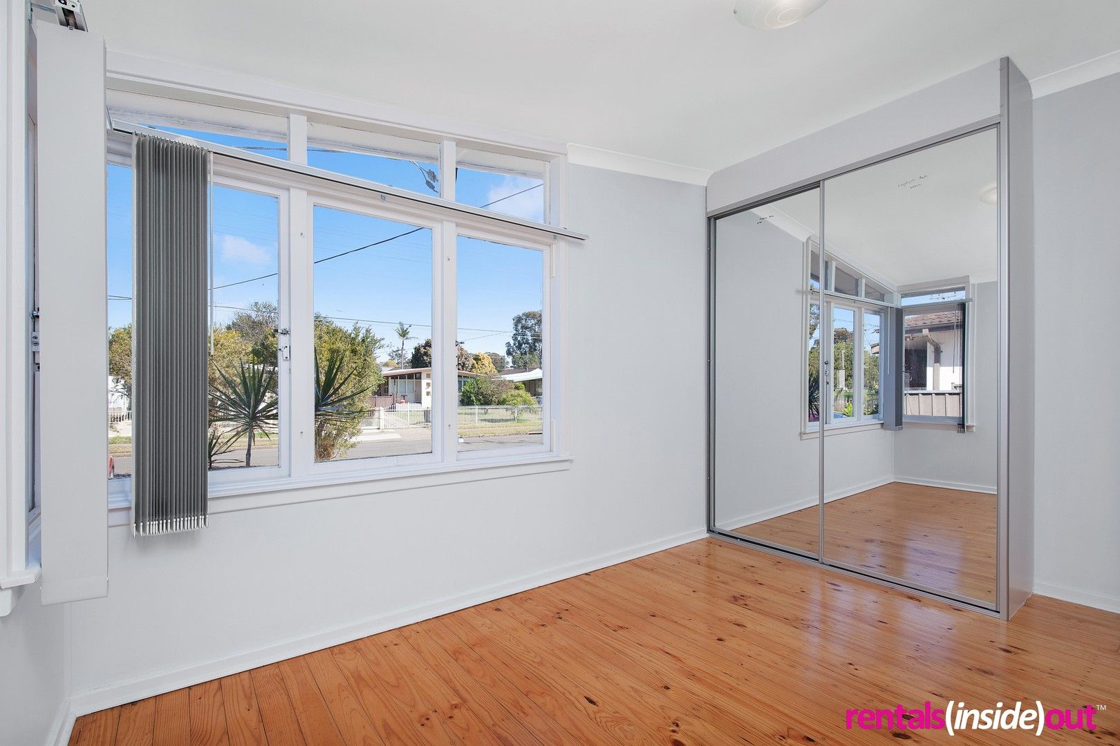 3 bedrooms House in 19 Taranaki Avenue LETHBRIDGE PARK NSW, 2770