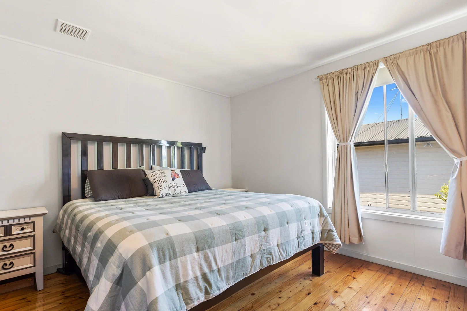 Additional image 3 of 26 Stratford Road, Unanderra NSW 2526