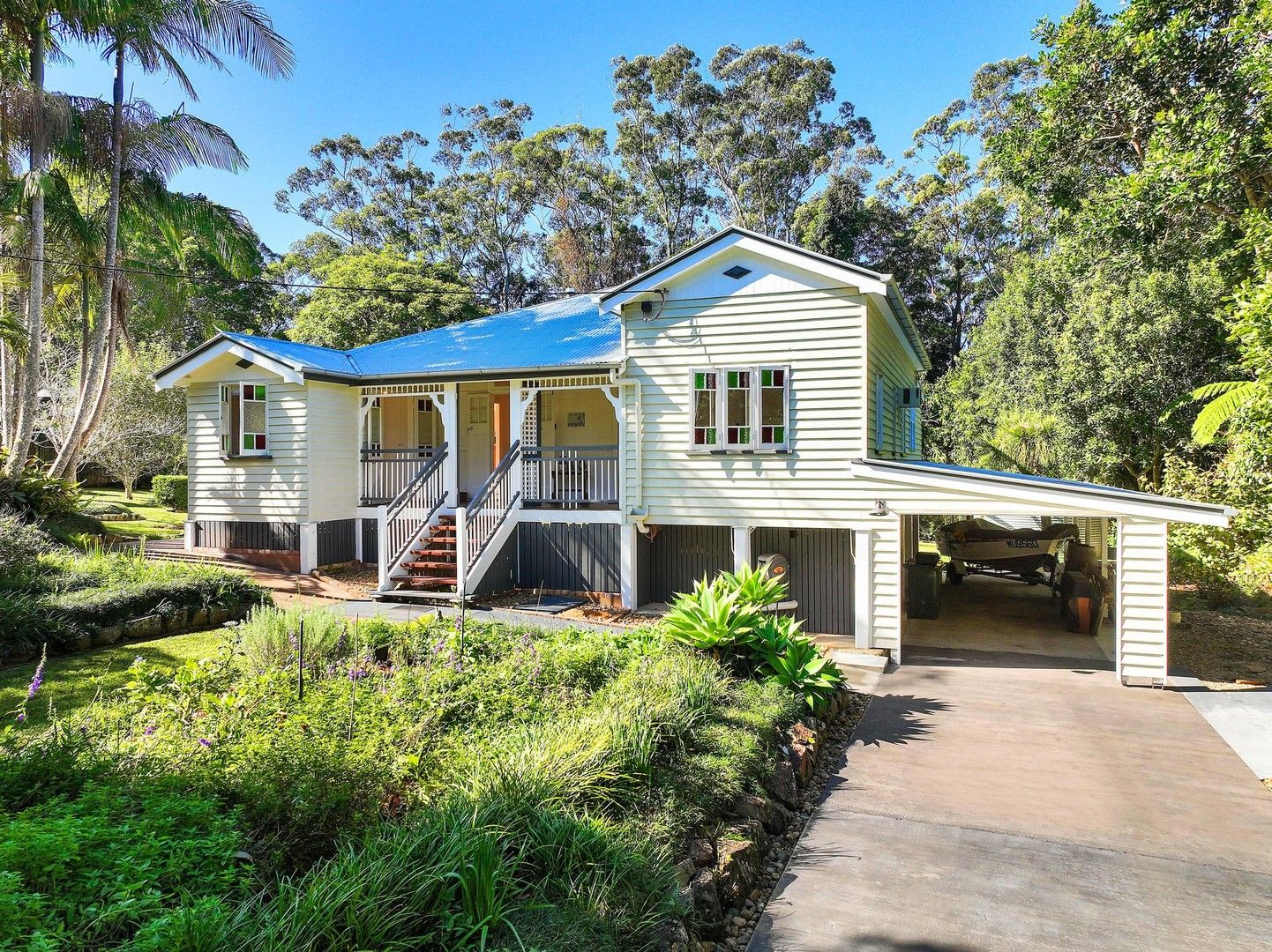 5 bedrooms House in 17-19 Kootenai Drive TAMBORINE MOUNTAIN QLD, 4272