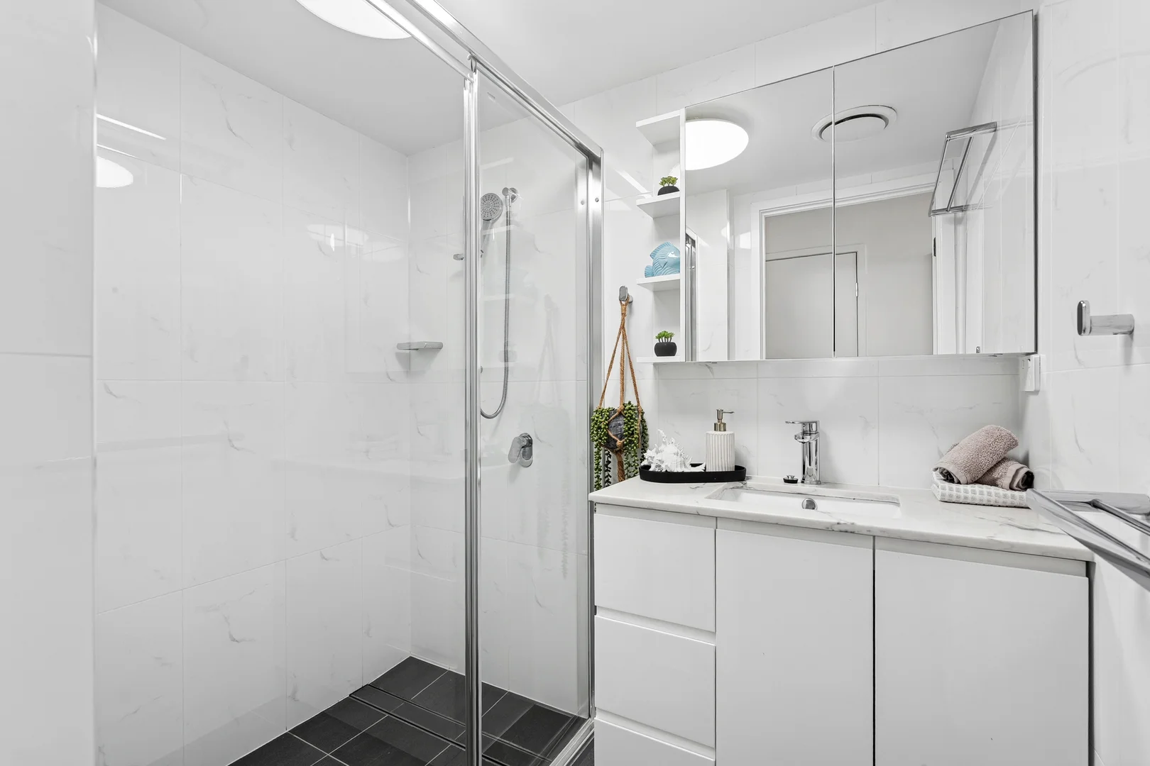 Additional image 9 of 4/1222-1226 Gold Coast Hwy, Palm Beach QLD 4221