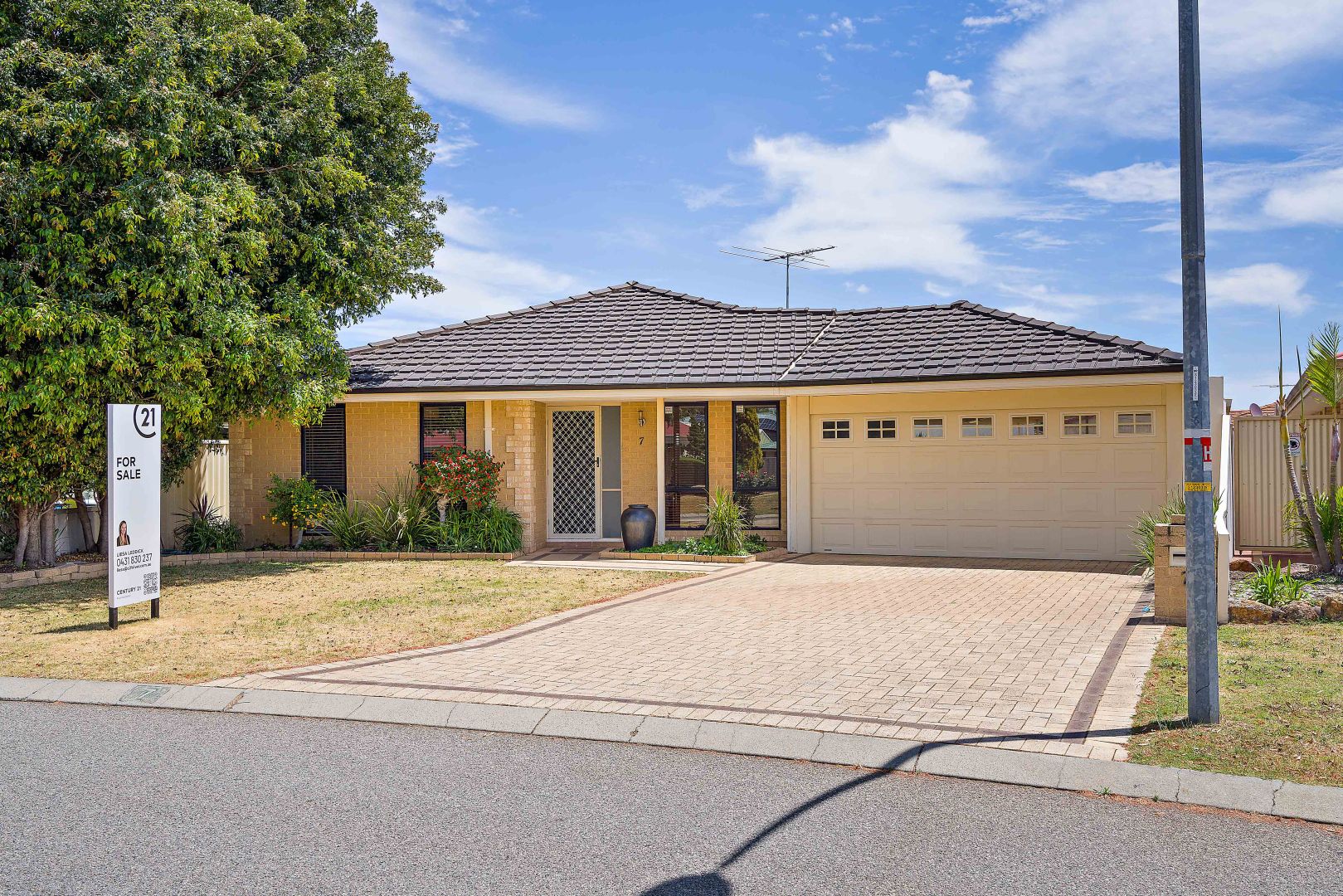 7 Jenniphur Court, Atwell WA 6164, Image 1