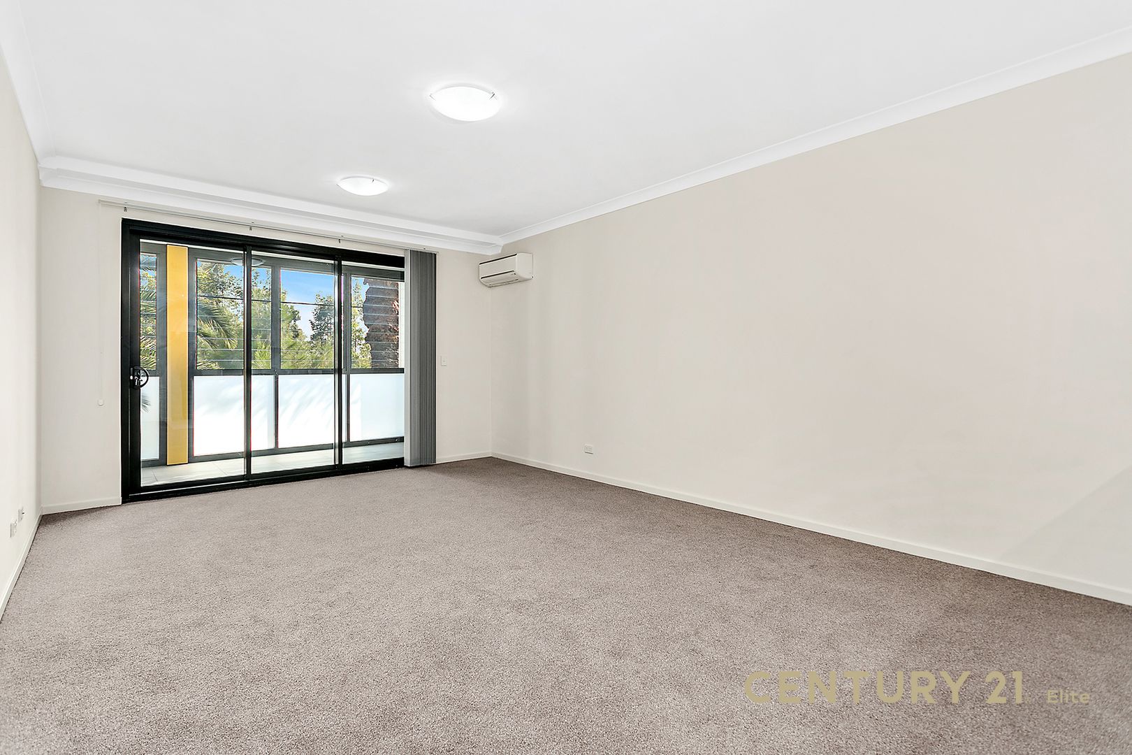 14/1 Drinkwater Lane, Edmondson Park NSW 2174, Image 1