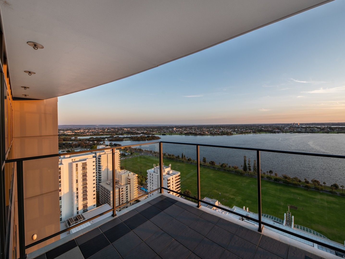 2 bedrooms Apartment / Unit / Flat in 93/181 Adelaide Terrace EAST PERTH WA, 6004