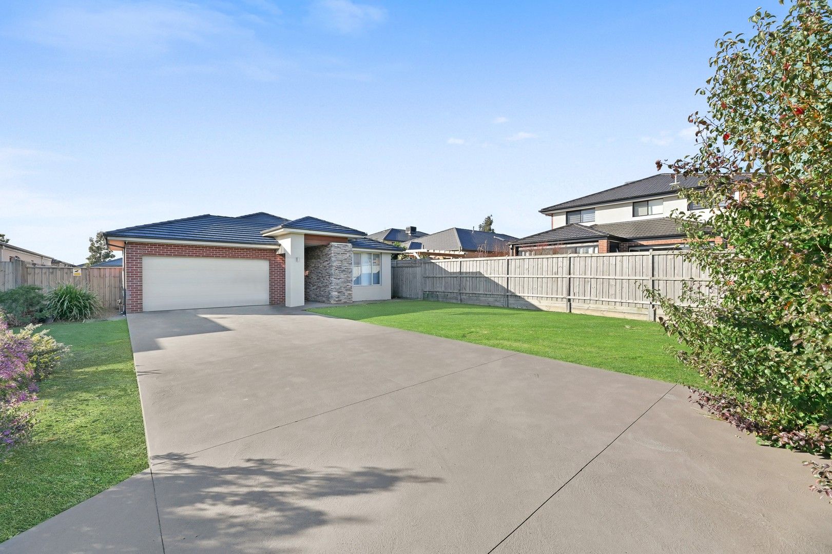 7 Kaye Court, Cranbourne North VIC 3977, Image 1