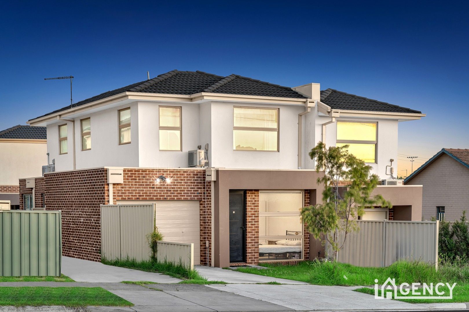 3 bedrooms Townhouse in 1 /30 Hawthorn Road VIC 3177 DOVETON VIC, 3177