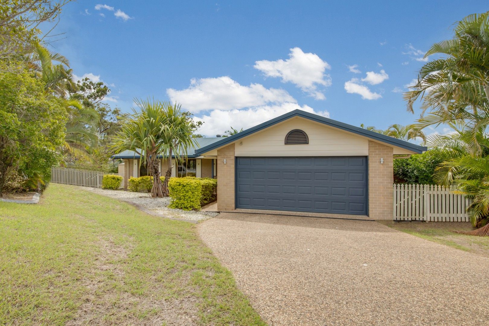 12 Karamea Close, Clinton QLD 4680, Image 0