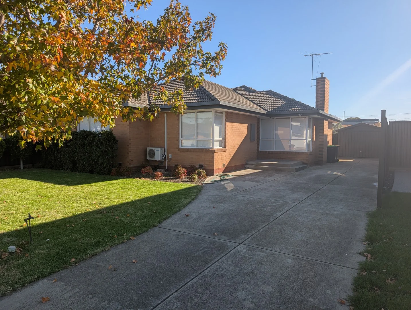 24 Roberts Street, Keilor East VIC 3033