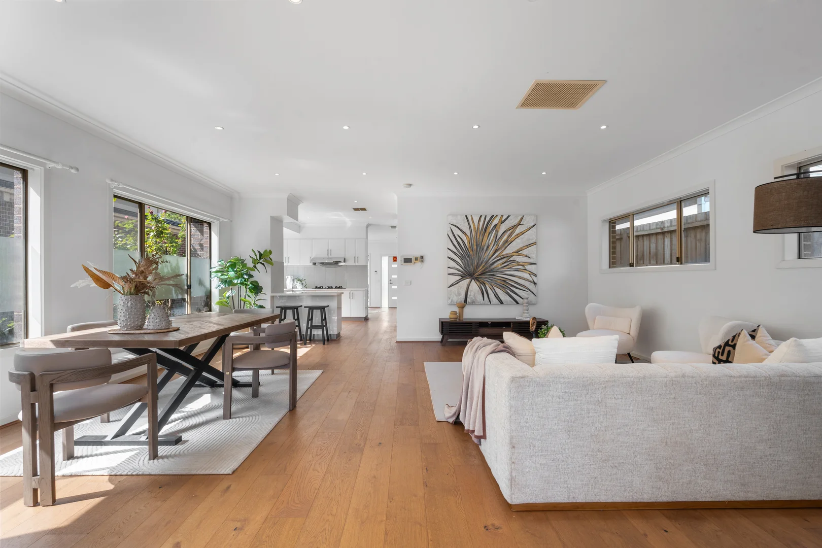 Additional image 4 of 2/4 Downing Street, Blackburn VIC 3130