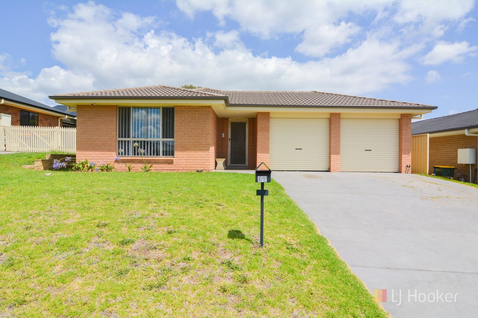 37 Henning Crescent, Wallerawang NSW 2845, Image 0