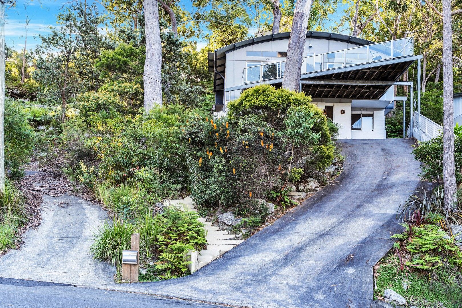 16 Bayview Avenue, Hyams Beach NSW 2540, Image 0